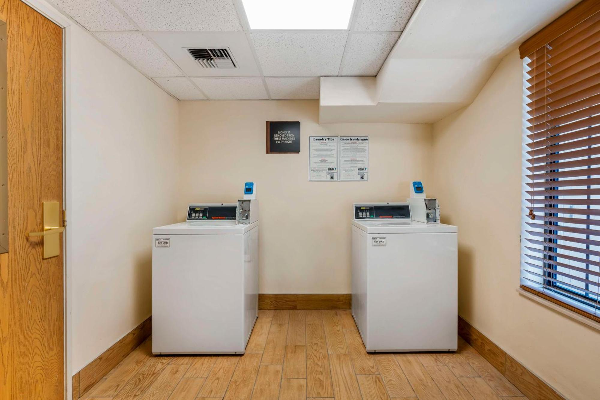 Best Western Yellowstone Crossing Laurel Ngoại thất bức ảnh