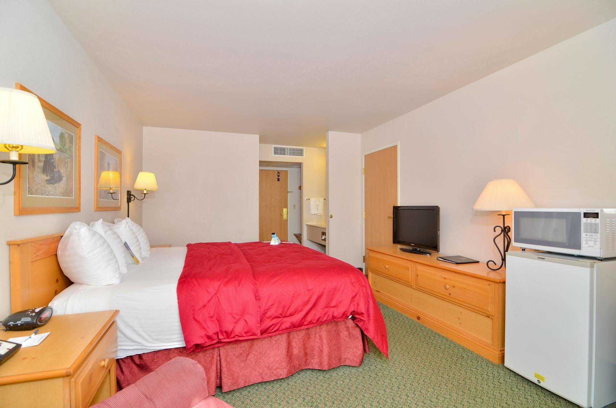 Best Western Yellowstone Crossing Laurel Phòng bức ảnh